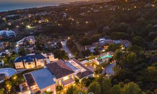 Villa de lujo contemporánea y moderna en venta en estilo resort con vistas panorámicas al mar en Cascada de Camojan en Marbella 42124 