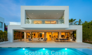 Villa de diseño en venta en una exclusiva urbanización de Nueva Andalucía - Marbella 42137 