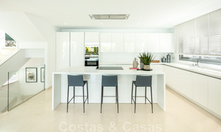 Villa de diseño en venta en una exclusiva urbanización de Nueva Andalucía - Marbella 42156 
