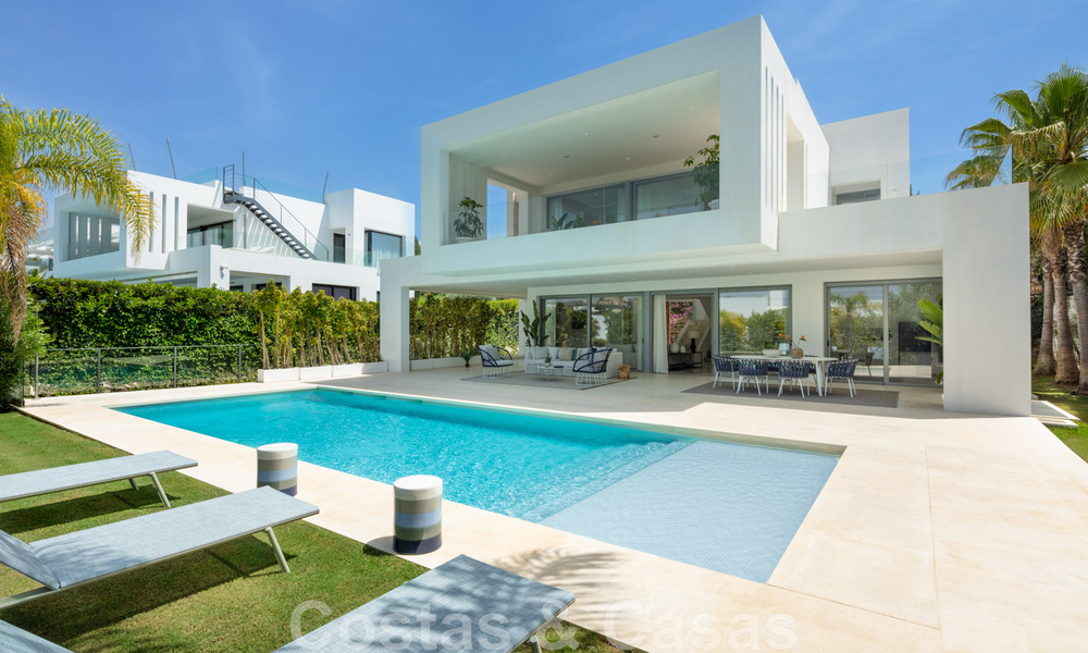 Villa de diseño en venta en una exclusiva urbanización de Nueva Andalucía - Marbella 42167