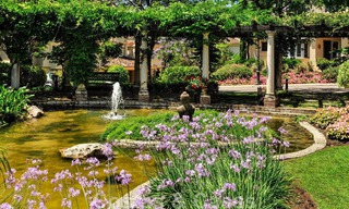 Ático de lujo en venta en un precioso complejo en primera línea de golf en Nueva Andalucía, Marbella 42286 