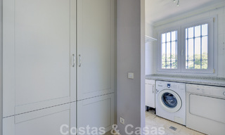 Ático de lujo en venta en un precioso complejo en primera línea de golf en Nueva Andalucía, Marbella 51678 