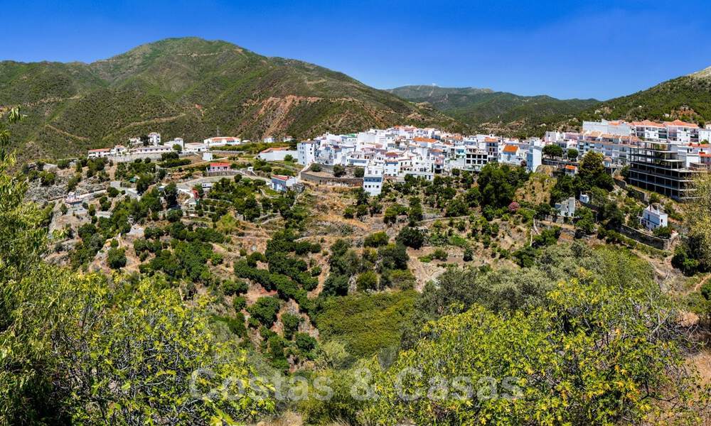 Nuevos apartamentos de lujo en venta, con vistas despejadas al lago, las montañas y la costa hacia Gibraltar, situados en el tranquilo Istán, Costa del Sol 42596