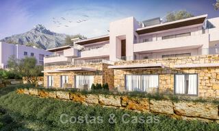 Nuevos apartamentos de lujo en venta, con vistas despejadas al lago, las montañas y la costa hacia Gibraltar, situados en el tranquilo Istán, Costa del Sol 42599 
