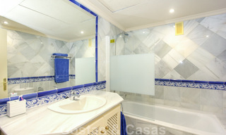 Gran apartamento en venta con preciosas vistas al mar en Benahavis - Marbella 42344 