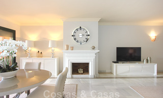 Gran apartamento en venta con preciosas vistas al mar en Benahavis - Marbella 42352 