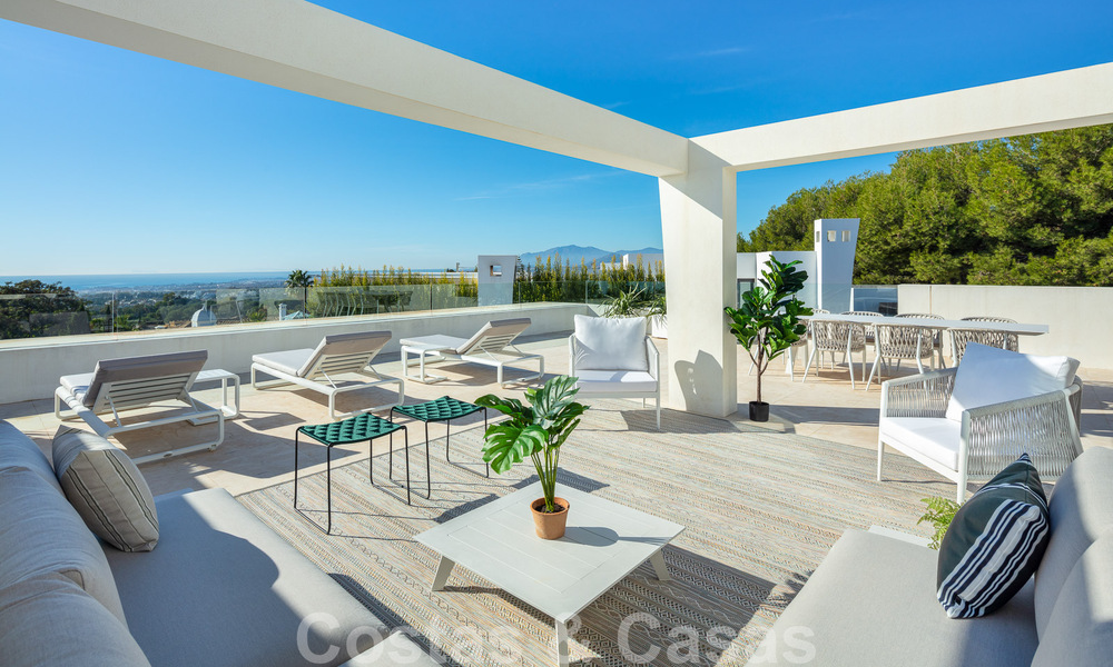 Espectacular y moderno ático en venta con impresionantes vistas al mar en la codiciada Sierra Blanca, en la Milla de Oro de Marbella 51517