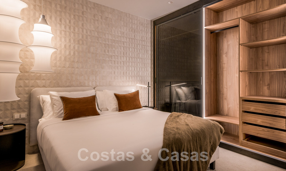 ¡Oportunidad! Ático de lujo en primera línea de playa en venta en Las Dunas Park, Marbella - Estepona 43695