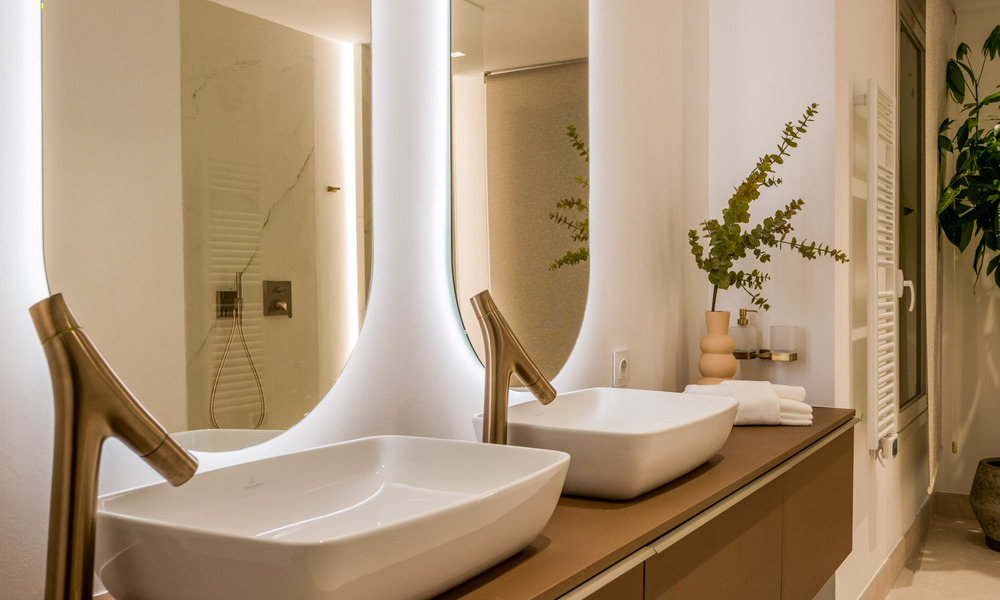 ¡Oportunidad! Ático de lujo en primera línea de playa en venta en Las Dunas Park, Marbella - Estepona 43707