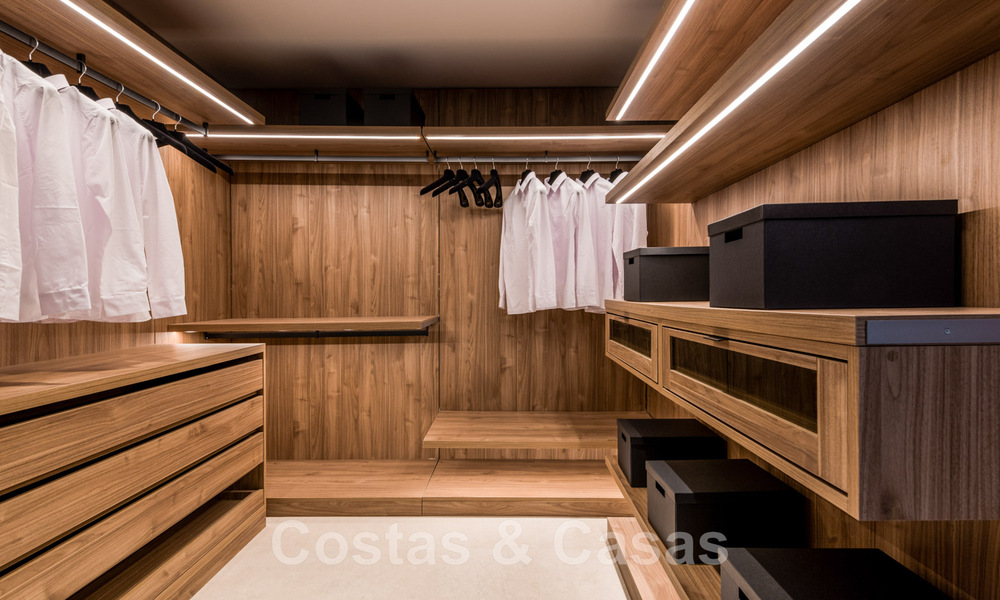 ¡Oportunidad! Ático de lujo en primera línea de playa en venta en Las Dunas Park, Marbella - Estepona 43722