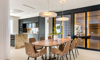 ¡Oportunidad! Ático de lujo en primera línea de playa en venta en Las Dunas Park, Marbella - Estepona 43731 