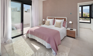 Listos para entrar a vivir. Últimos 2 áticos en venta de estilo moderno en un nuevo complejo en la Nueva Milla de Oro entre Marbella y Estepona 42537 