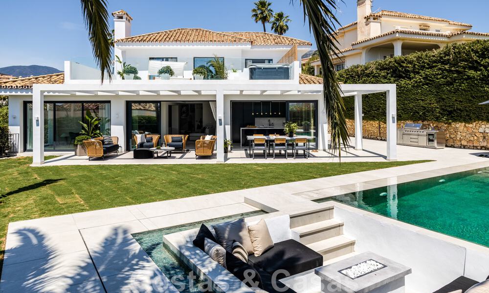 Villa mediterránea contemporánea de lujo en venta con vistas al valle del golf en Nueva Andalucía - Marbella 42808