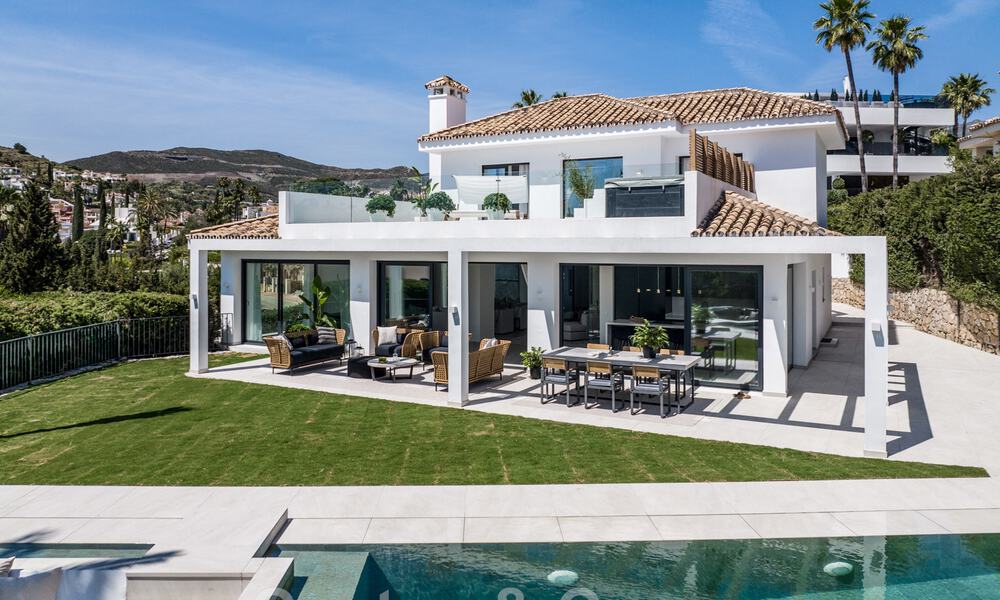 Villa mediterránea contemporánea de lujo en venta con vistas al valle del golf en Nueva Andalucía - Marbella 42815
