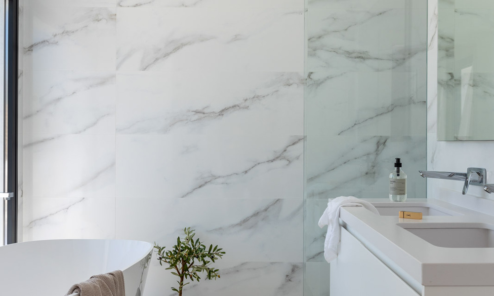 Villa mediterránea contemporánea de lujo en venta con vistas al valle del golf en Nueva Andalucía - Marbella 42820