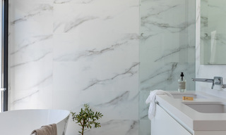 Villa mediterránea contemporánea de lujo en venta con vistas al valle del golf en Nueva Andalucía - Marbella 42820 