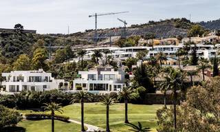 Villa mediterránea contemporánea de lujo en venta con vistas al valle del golf en Nueva Andalucía - Marbella 42824 