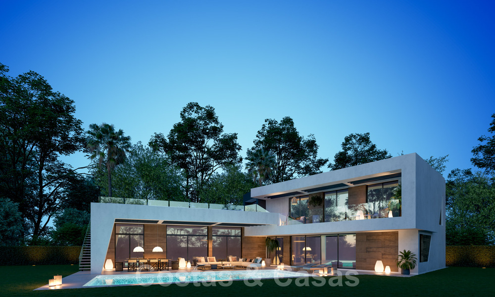 Se vende villa de diseño sobre plano, con solárium, a poca distancia de la playa en la elegante Guadalmina Baja en Marbella 42571