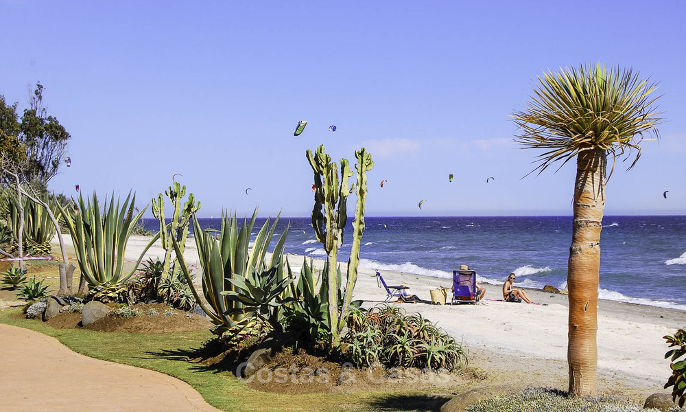 Menara Beach: apartamentos en venta en un exclusivo complejo residencial situado en primera línea de playa con vistas al mar, en la Nueva Milla de Oro entre Marbella y Estepona 42629