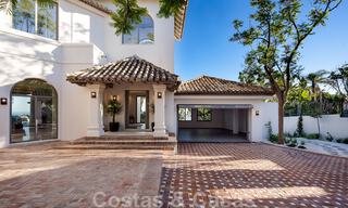 Prestigiosa villa de lujo de estilo mediterráneo en venta con impresionantes vistas panorámicas al mar en Benahavis - Marbella 43447 