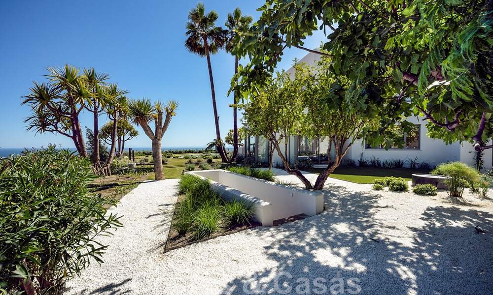 Prestigiosa villa de lujo de estilo mediterráneo en venta con impresionantes vistas panorámicas al mar en Benahavis - Marbella 43450
