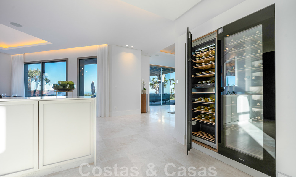 Prestigiosa villa de lujo de estilo mediterráneo en venta con impresionantes vistas panorámicas al mar en Benahavis - Marbella 43521