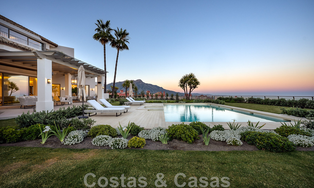 Prestigiosa villa de lujo de estilo mediterráneo en venta con impresionantes vistas panorámicas al mar en Benahavis - Marbella 43525