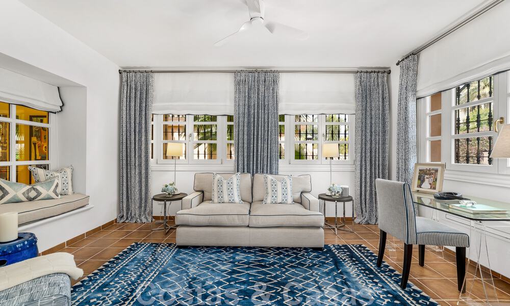 Fenomenal villa tradicional de lujo en venta en una gran parcela con vistas panorámicas al mar, situada en Sierra Blanca en la Milla de Oro de Marbella 42915