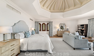 Fenomenal villa tradicional de lujo en venta en una gran parcela con vistas panorámicas al mar, situada en Sierra Blanca en la Milla de Oro de Marbella 42917 