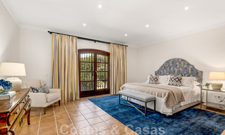 Fenomenal villa tradicional de lujo en venta en una gran parcela con vistas panorámicas al mar, situada en Sierra Blanca en la Milla de Oro de Marbella 42930 