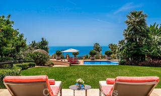 Fenomenal villa tradicional de lujo en venta en una gran parcela con vistas panorámicas al mar, situada en Sierra Blanca en la Milla de Oro de Marbella 42943 