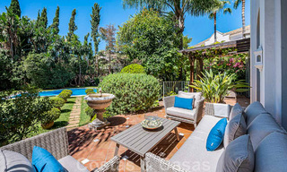 Se vende romántica villa familiar de estilo clásico, en una de las zonas residenciales más exclusivas y privilegiada de la Milla de Oro de Marbella 43011 