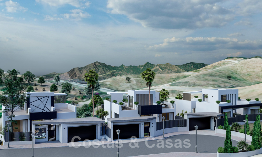 Nuevas y modernas villas de lujo en venta con jacuzzi en el solárium, en una exclusiva zona de golf en Benahavis - Marbella 43432