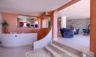 Amplia casa tradicional en venta, reformada modernamente con una ubicación central en Marbella Este 43555 