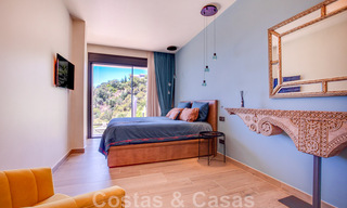 Amplia casa tradicional en venta, reformada modernamente con una ubicación central en Marbella Este 43559 
