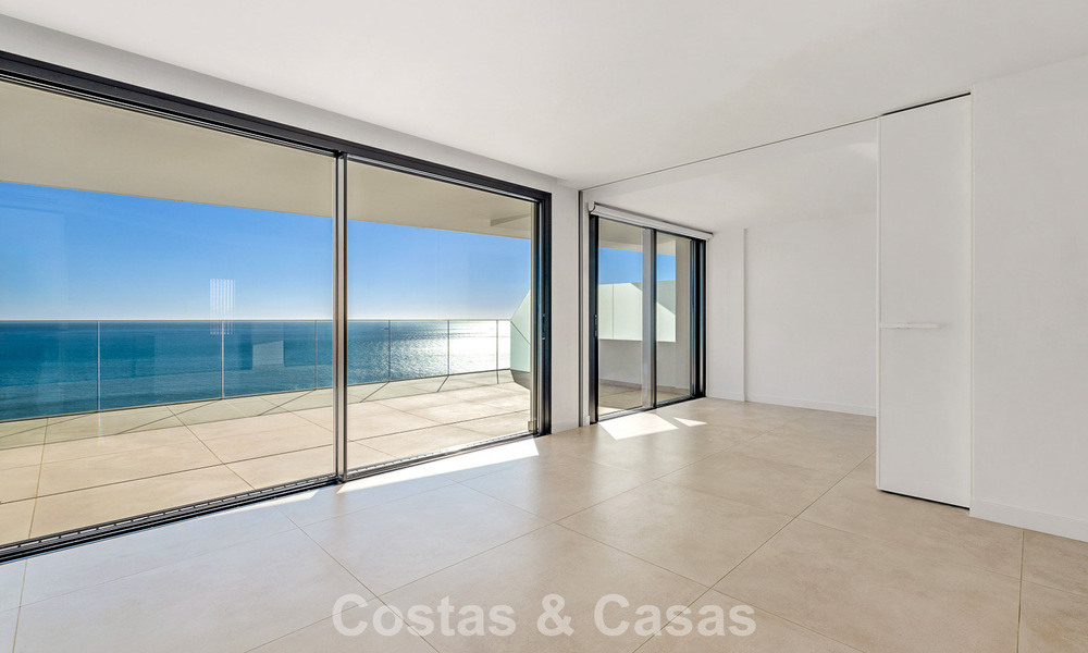 Apartamentos en venta, en una ubicación privilegiada con vistas al mar entre Benalmádena y Fuengirola - Costa del Sol 804950