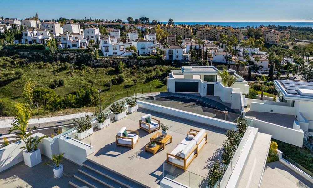 Espectaculares villas de lujo en venta de arquitectura contemporánea situadas en un resort de golf en la Nueva Milla de Oro entre Marbella y Estepona 63158