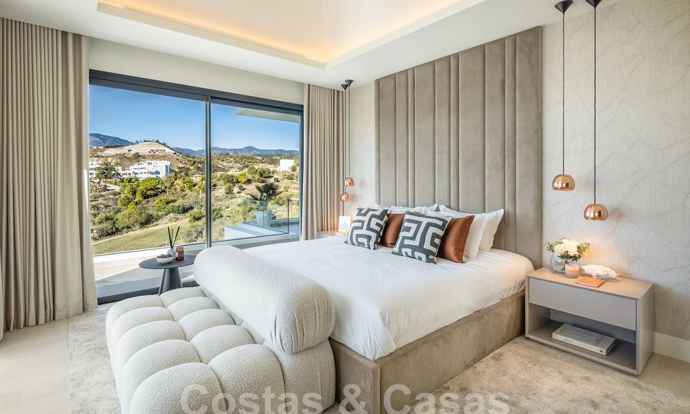 Espectaculares villas de lujo en venta de arquitectura contemporánea situadas en un resort de golf en la Nueva Milla de Oro entre Marbella y Estepona 63167