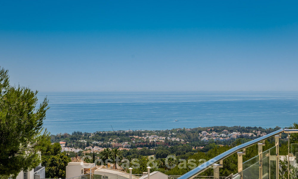 ¡Última villa! Exclusiva villa arquitectónica de lujo en venta, con vistas al mar, en la codiciada Sierra Blanca, en la Mila de Oro de Marbella 43614
