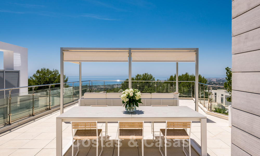 ¡Última villa! Exclusiva villa arquitectónica de lujo en venta, con vistas al mar, en la codiciada Sierra Blanca, en la Mila de Oro de Marbella 43626