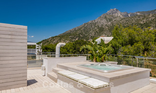 ¡Última villa! Exclusiva villa arquitectónica de lujo en venta, con vistas al mar, en la codiciada Sierra Blanca, en la Mila de Oro de Marbella 43627 