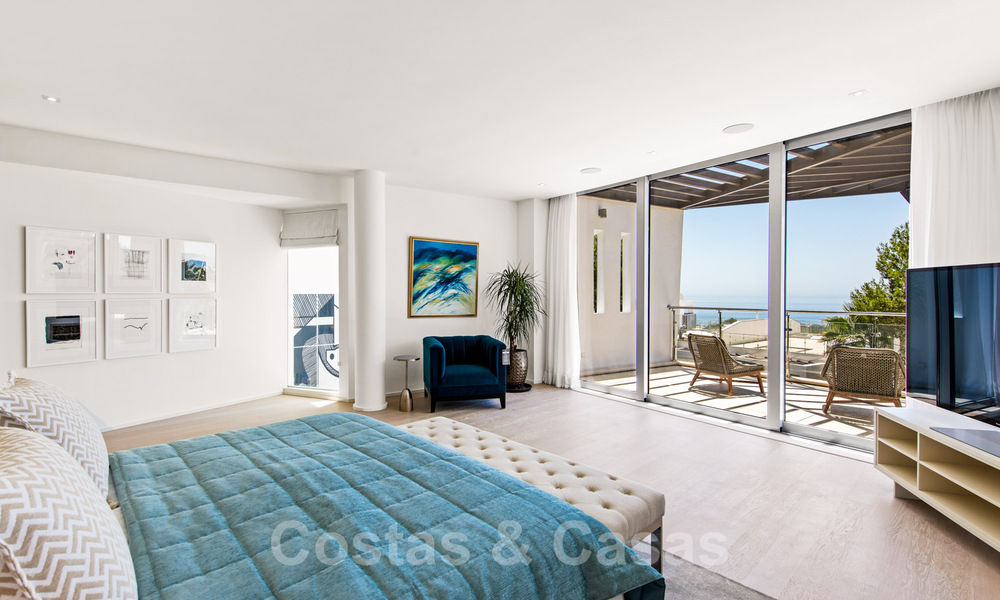 ¡Última villa! Exclusiva villa arquitectónica de lujo en venta, con vistas al mar, en la codiciada Sierra Blanca, en la Mila de Oro de Marbella 43633