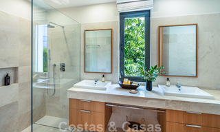 Magnífica villa de lujo en venta de arquitectura mediterránea moderna, con vistas al mar y en un complejo de golf en Benahavis - Marbella 44155 