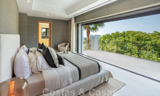Magnífica villa de lujo en venta de arquitectura mediterránea moderna, con vistas al mar y en un complejo de golf en Benahavis - Marbella 44160 