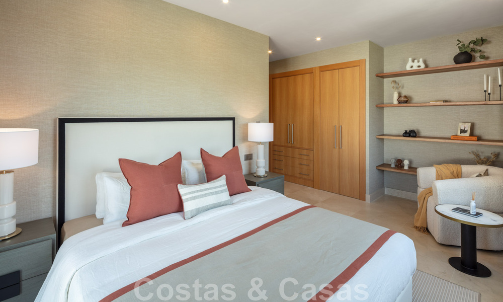 Magnífica villa de lujo en venta de arquitectura mediterránea moderna, con vistas al mar y en un complejo de golf en Benahavis - Marbella 44161