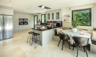 Magnífica villa de lujo en venta de arquitectura mediterránea moderna, con vistas al mar y en un complejo de golf en Benahavis - Marbella 44170 