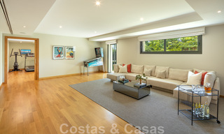 Magnífica villa de lujo en venta de arquitectura mediterránea moderna, con vistas al mar y en un complejo de golf en Benahavis - Marbella 44181 