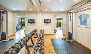 Magnífica villa de lujo en venta de arquitectura mediterránea moderna, con vistas al mar y en un complejo de golf en Benahavis - Marbella 44183 