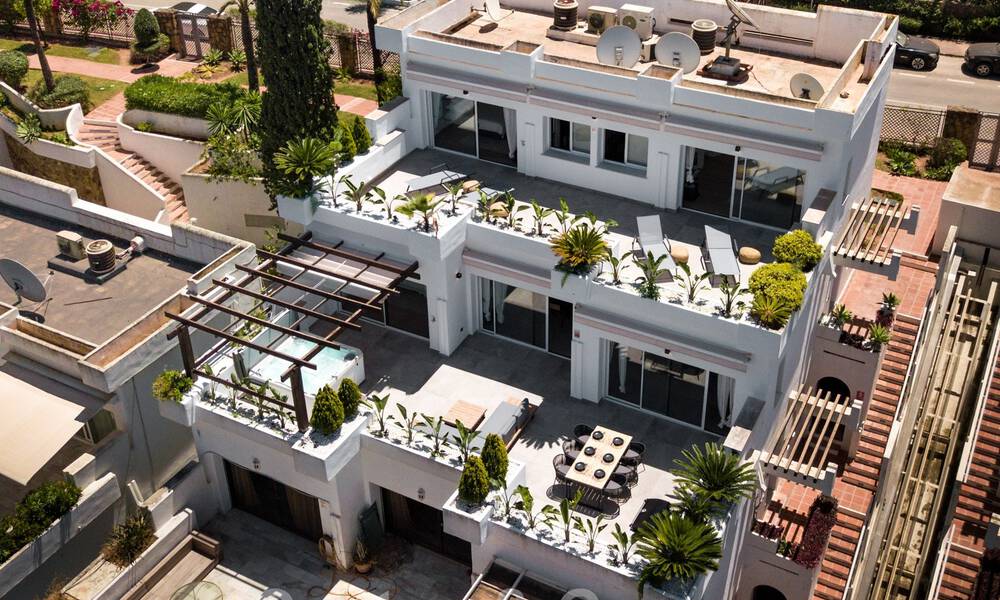 Se vende ático de lujo totalmente reformado de estilo escandinavo con amplias terrazas en la Milla de Oro de Marbella 44279