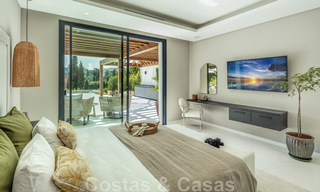Villa de lujo andaluza contemporánea en venta con numerosas comodidades de lujo, rodeada de campos de golf en Nueva Andalucía, Marbella 44358 